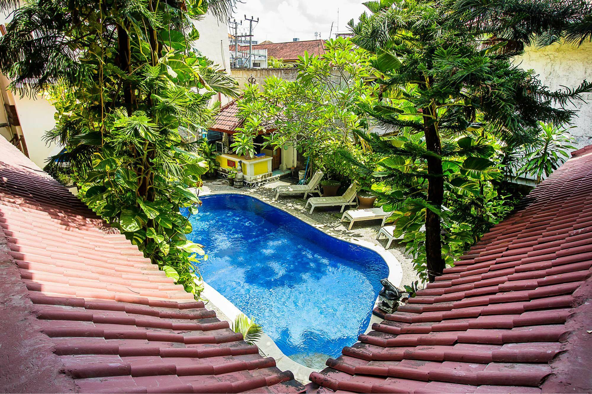 Hotel Sanjaya Managed By Tinggal Кута Экстерьер фото